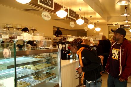 magnolia bakery midtown