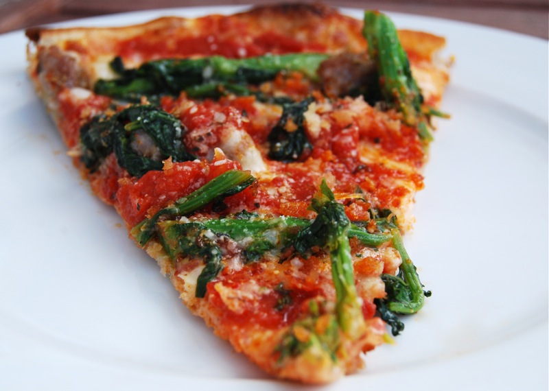 nicoletta pizza salsiccia