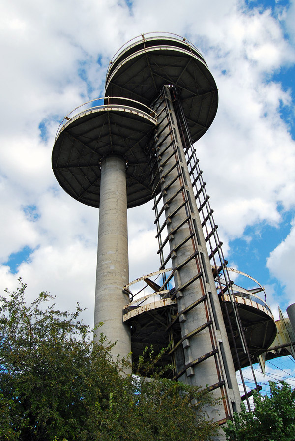 tent of tomorrow observation towers