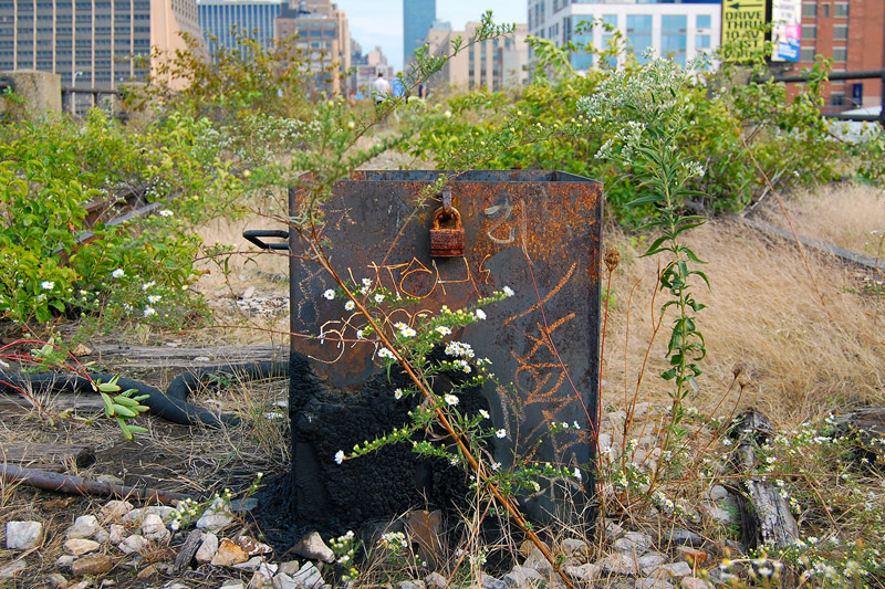 The High Line at the West Side Rail Yards Switchbox